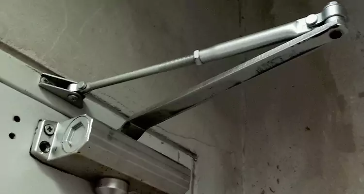 Door Closer Parallel Arm Installation in Southchase, FL